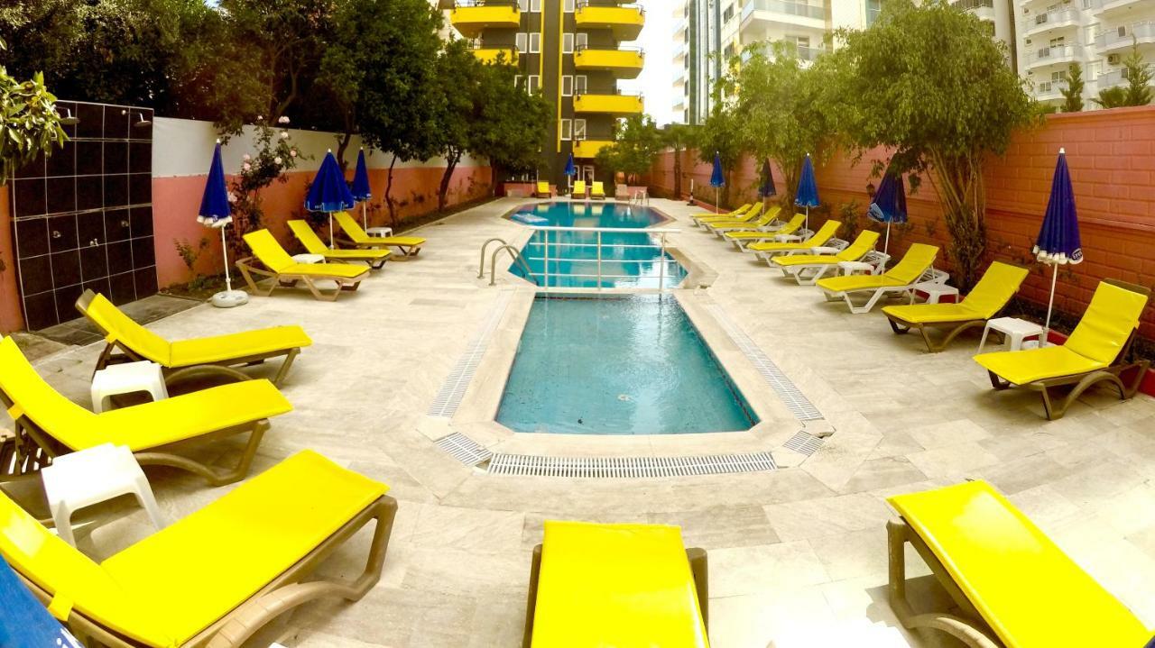 Flamingo Beach & Suite Mahmutlar Exterior photo