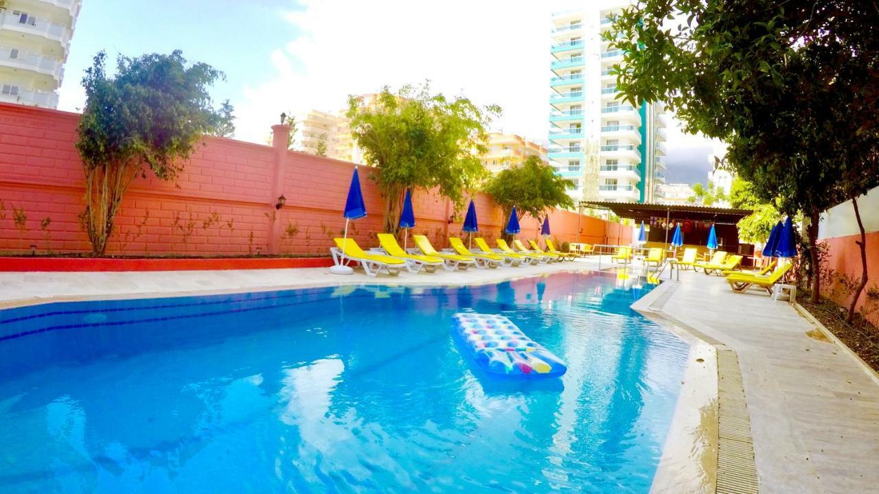 Flamingo Beach & Suite Mahmutlar Exterior photo